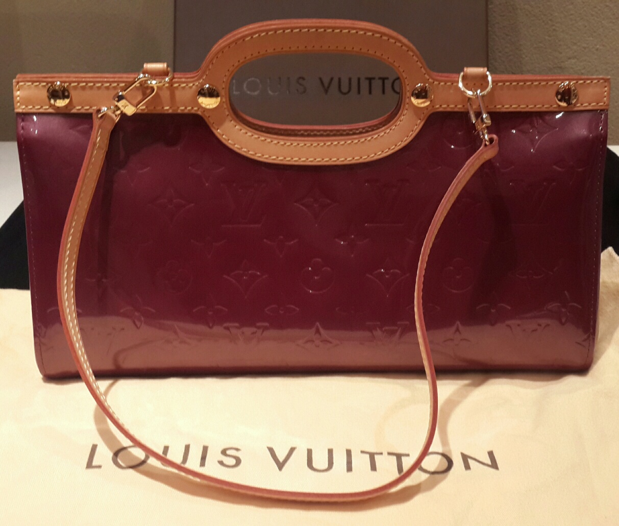 Louis Vuitton Red Monogram Vernis Roxbury Drive Bag Louis Vuitton